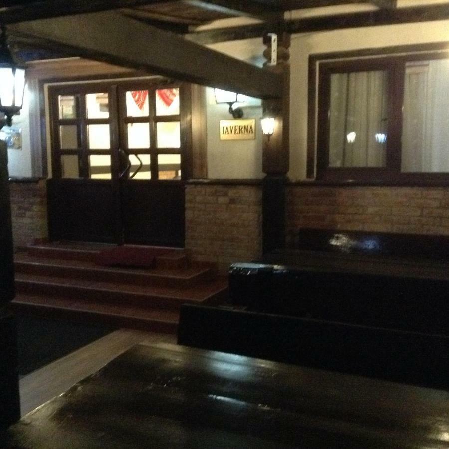 旧瓦马Taverna公寓 外观 照片